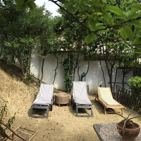 Bed & Breakfast The Incantation *