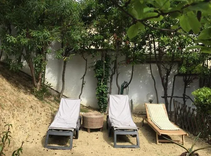 Couette-café The Incantation *